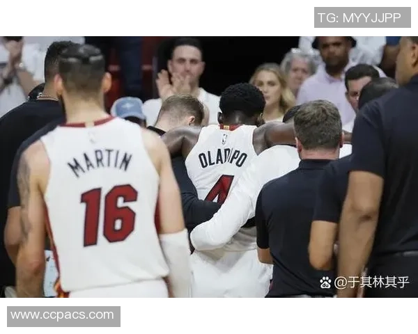 勇士与开拓者激战1月4号NBA赛场精彩对决引发球迷热议 勇士与开拓者激战1月4号NBA赛场精彩对决引发球迷热议